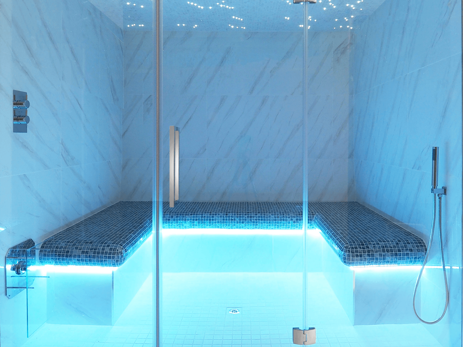 Turkish_steam_room_Hotspot_Image_2.png
